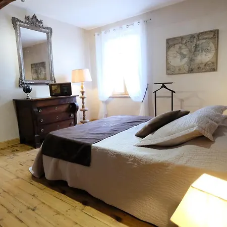 Casa de Férias Le Mazage Des Tregans *