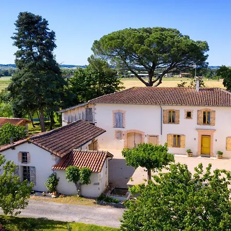 Casa de Férias Le Mazage Des Tregans *